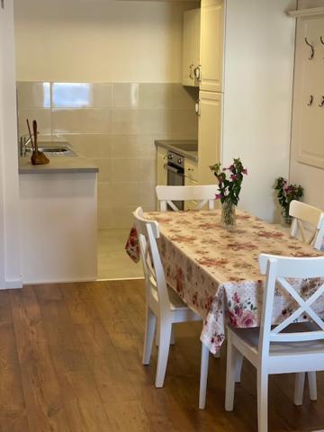 Apartment Concetta เซรส ภายนอก รูปภาพ