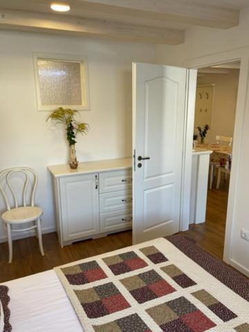 Apartment Concetta เซรส ภายนอก รูปภาพ