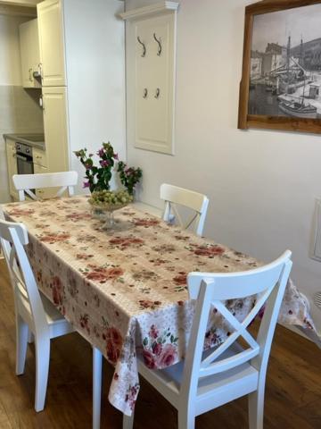 Apartment Concetta เซรส ภายนอก รูปภาพ